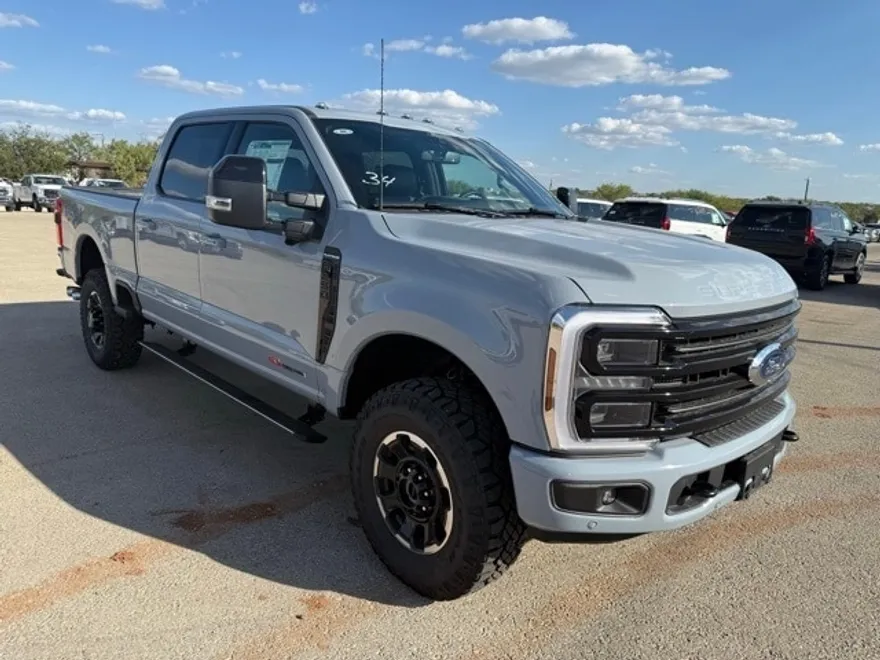 2026 Ford F-250 Platinum photo 1