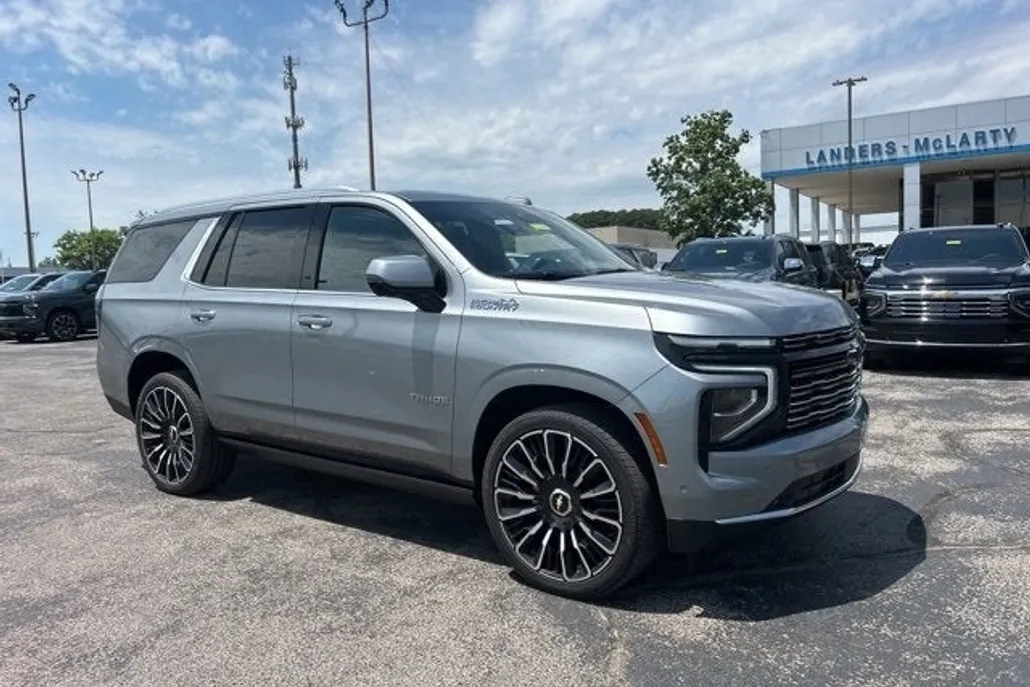 2025 Chevrolet Tahoe High Country photo 1