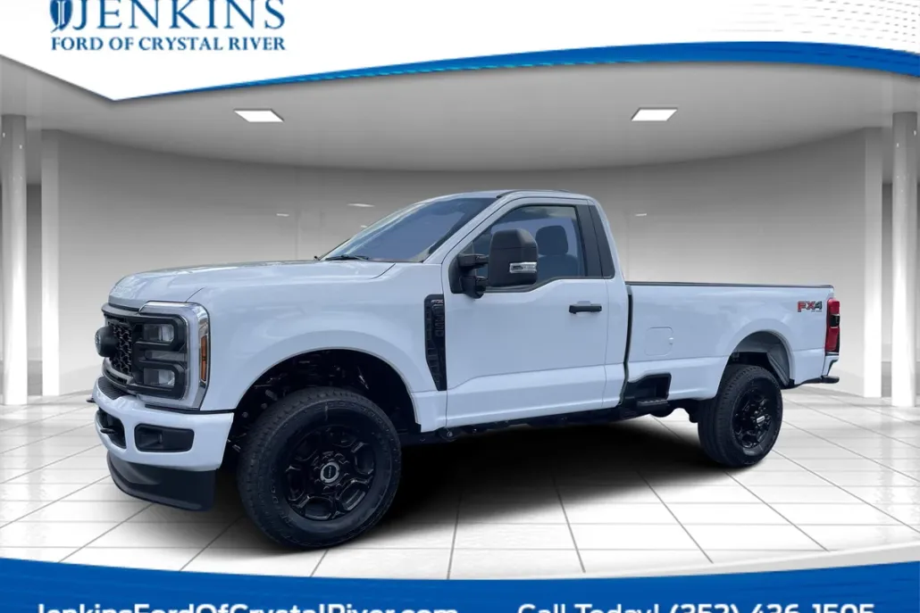 2025 Ford F-350 photo 1