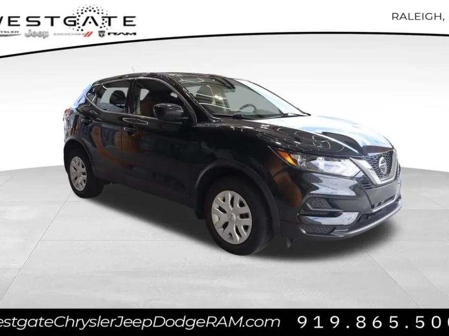 2020 Nissan Rogue Sport S photo 1
