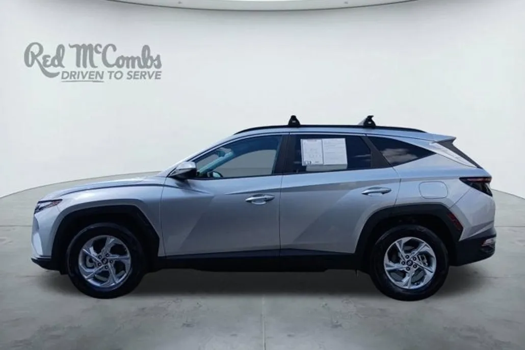 2022 Hyundai Tucson SEL photo 1