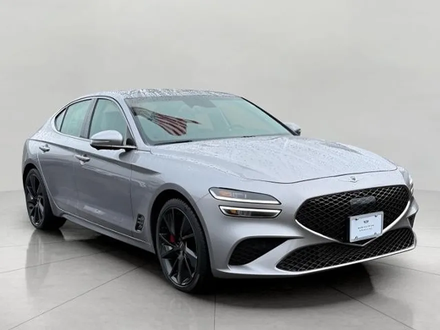 2023 Genesis G70 3.3T photo 1