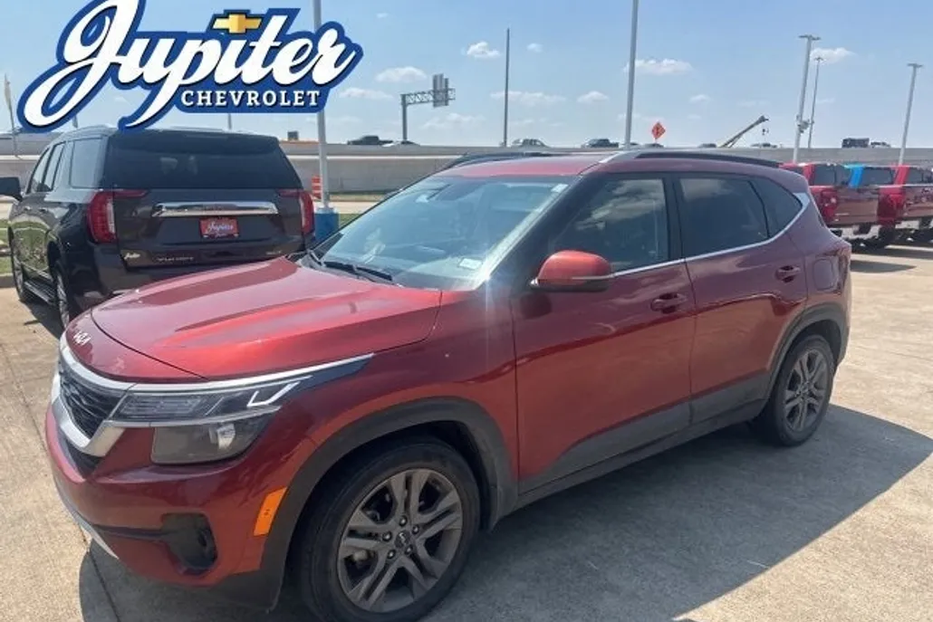 2022 Kia Seltos S photo 1