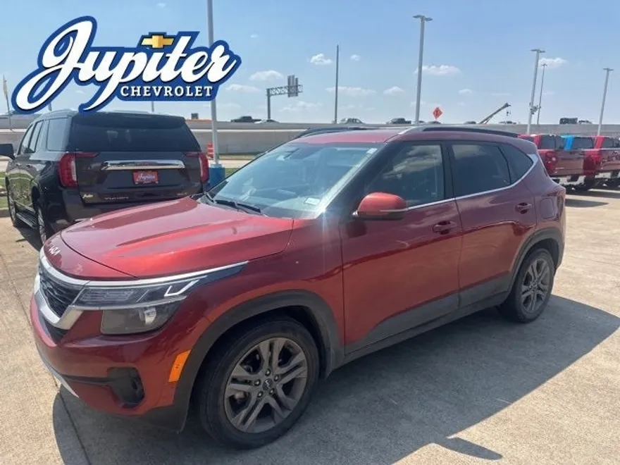 2022 Kia Seltos S photo 1