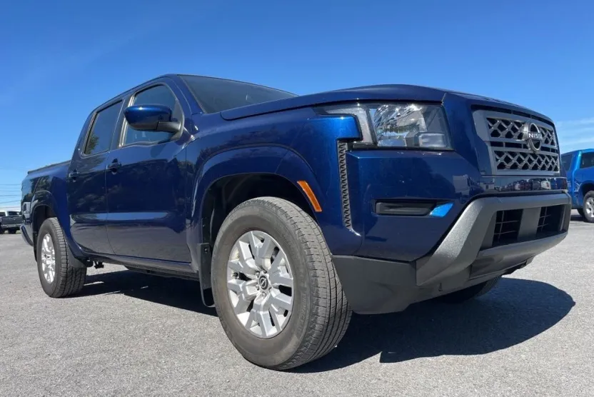 2022 Nissan Frontier SV photo 1