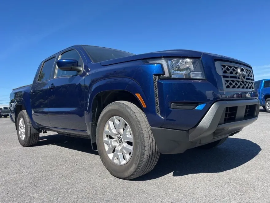 2022 Nissan Frontier SV photo 1