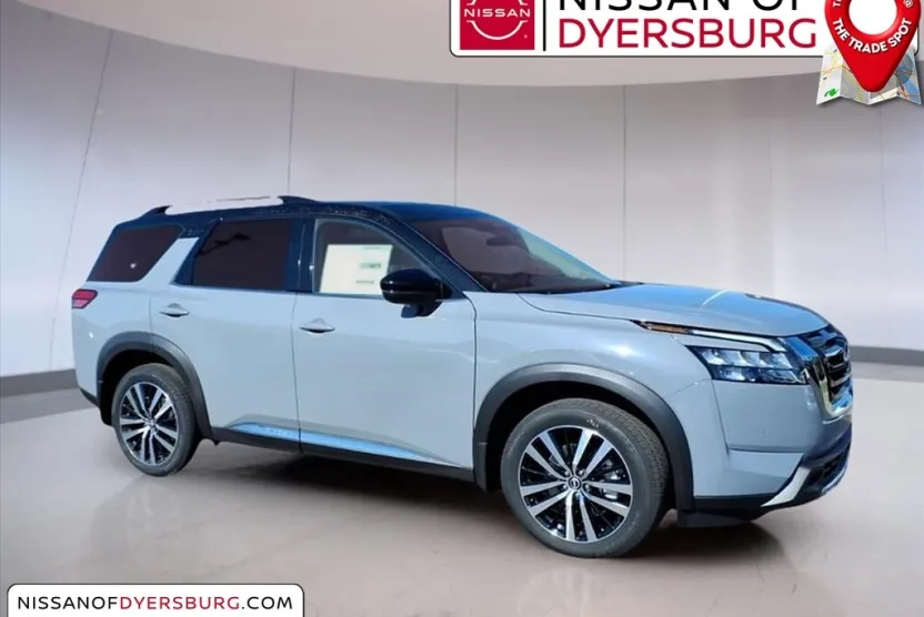 2025 Nissan Pathfinder Platinum photo 1