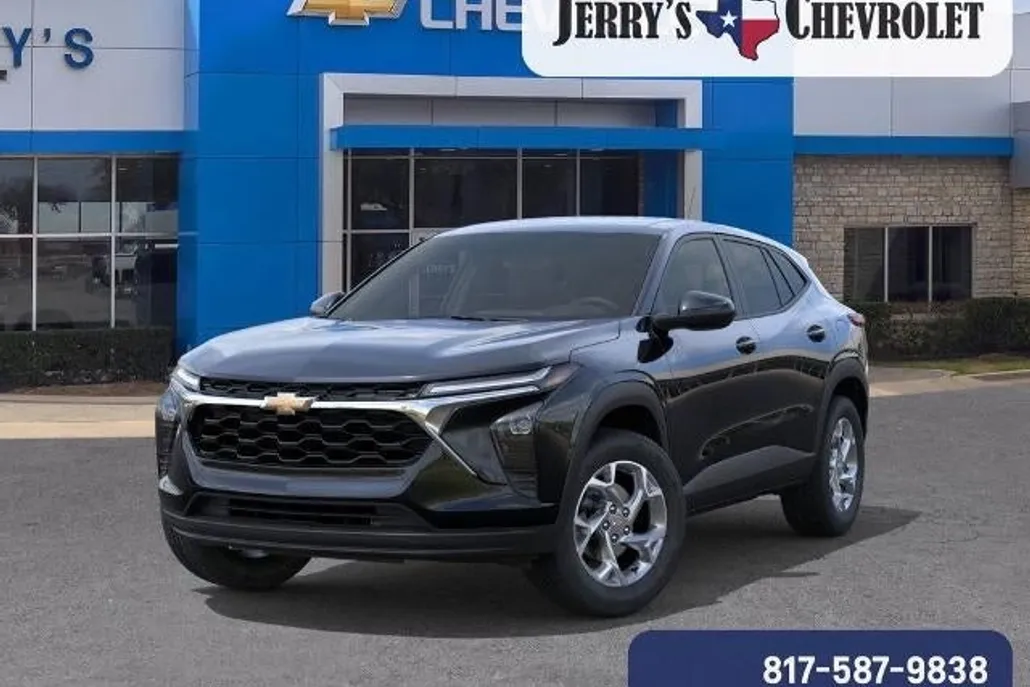 2026 Chevrolet Trax LS photo 1