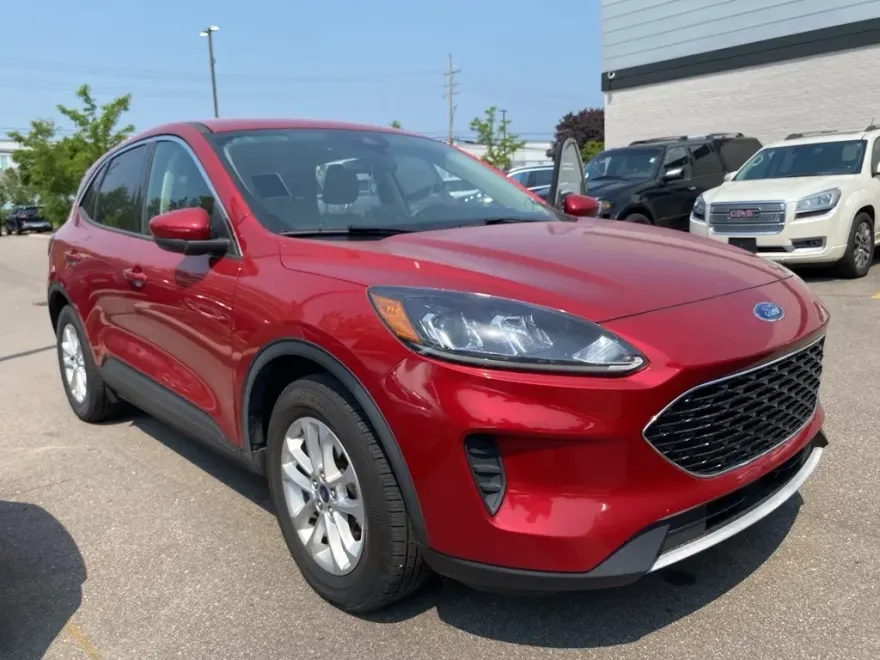 2020 Ford Escape SE photo 1