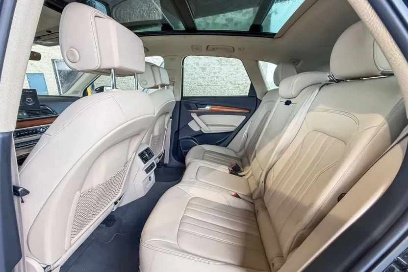 2023 Audi Q5 45 S line Premium photo 1