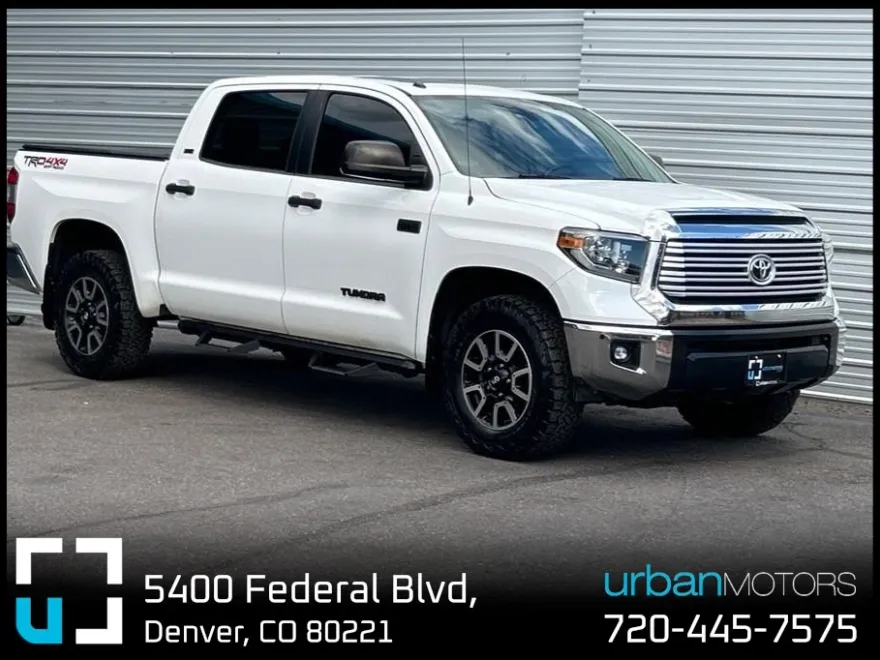 2018 Toyota Tundra SR5 photo 1