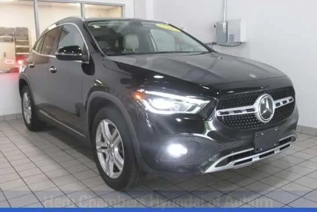 2021 Mercedes Benz GLA 250 4MATIC photo 1