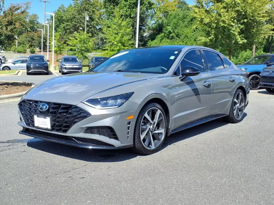 2022 Hyundai Sonata SEL Plus photo 1