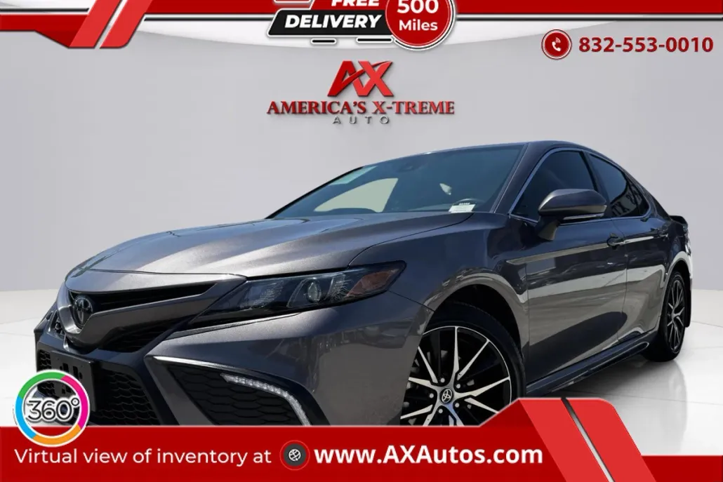 2024 Toyota Camry SE photo 1