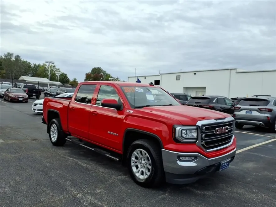 2017 Gmc Sierra 1500 SLE photo 1