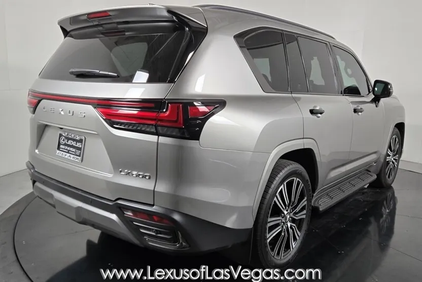 2025 Lexus LX Luxury photo 1