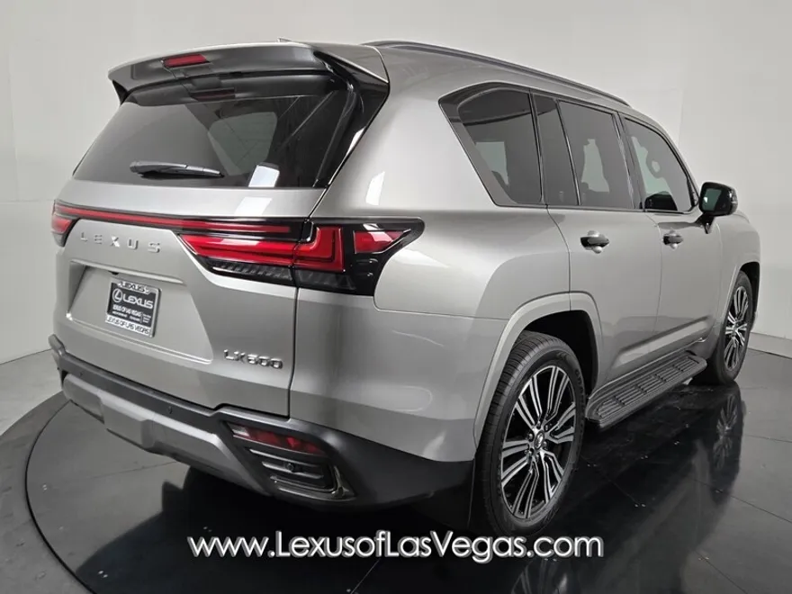 2025 Lexus LX Luxury photo 1