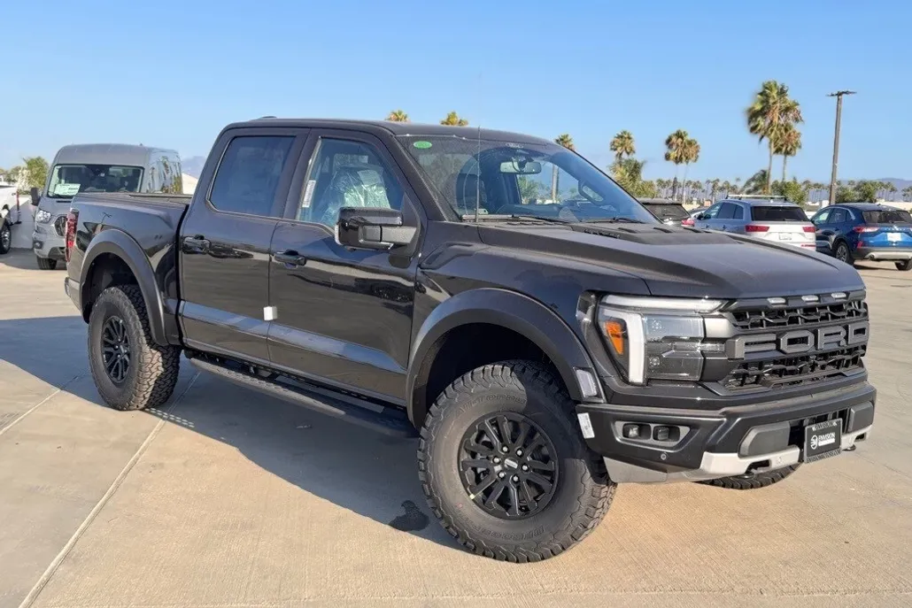 2025 Ford F-150 Raptor photo 1