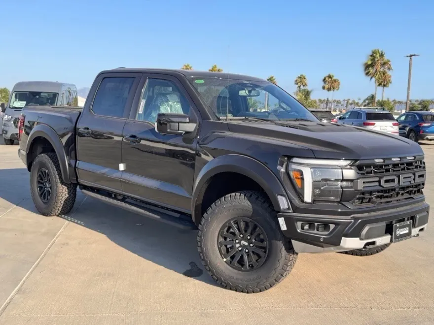 2025 Ford F-150 Raptor photo 1