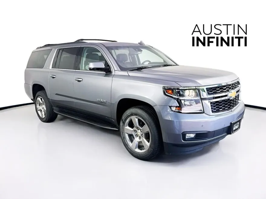 2020 Chevrolet Suburban LT photo 1