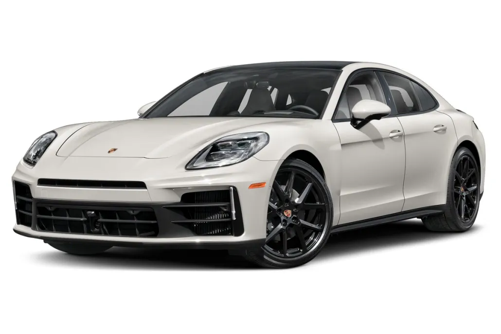 2026 Porsche Panamera GTS photo 1
