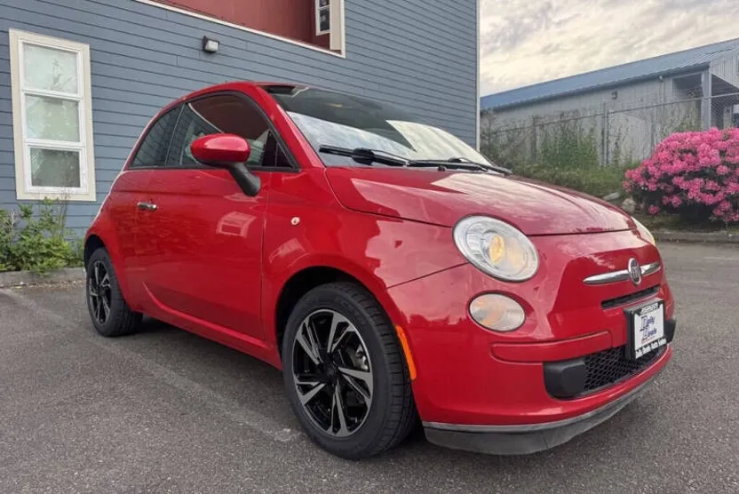 2015 Fiat 500 Pop photo 1