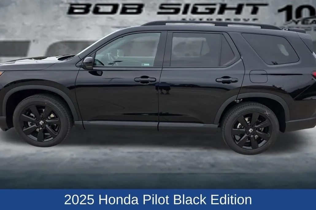 2025 Honda Pilot Black Edition photo 1