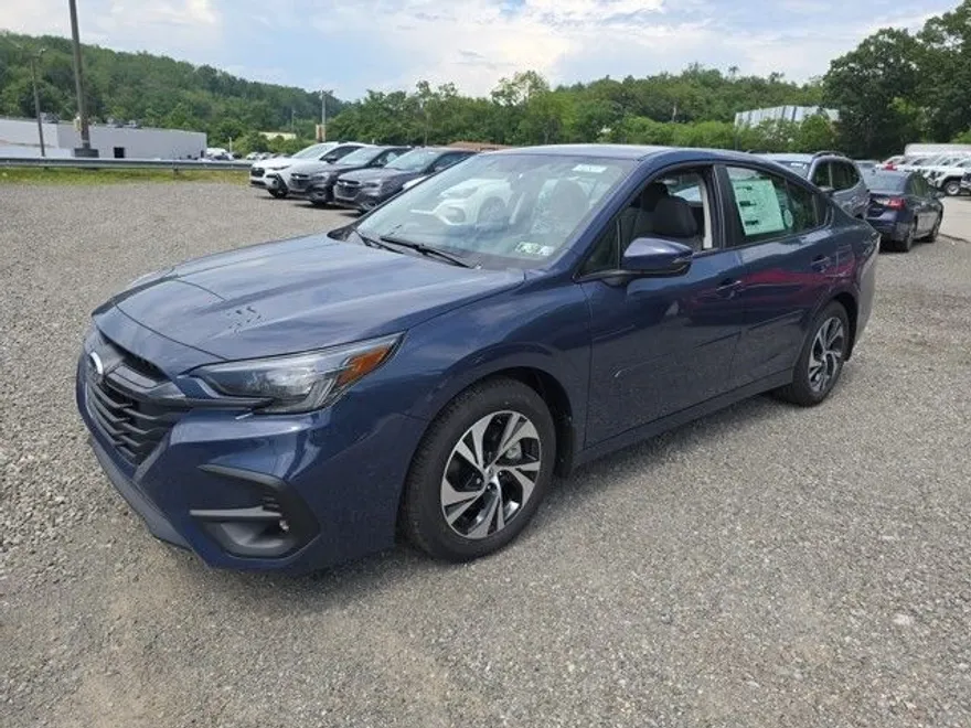 2025 Subaru Legacy Premium photo 1