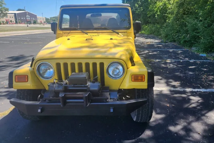 2004 Jeep Wrangler X photo 1