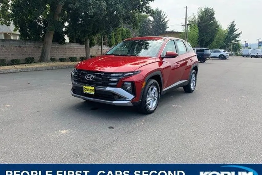 2025 Hyundai Tucson SE photo 1
