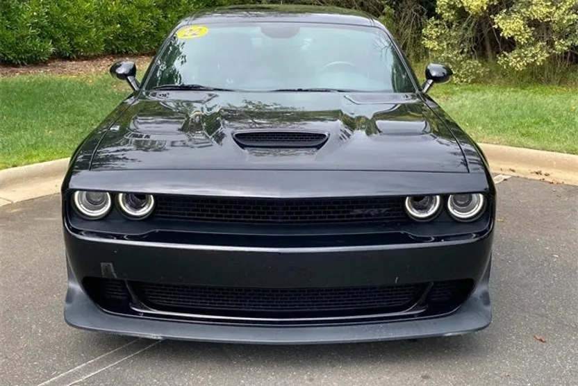 2022 Dodge Challenger R/T Scat Pack Widebody photo 1