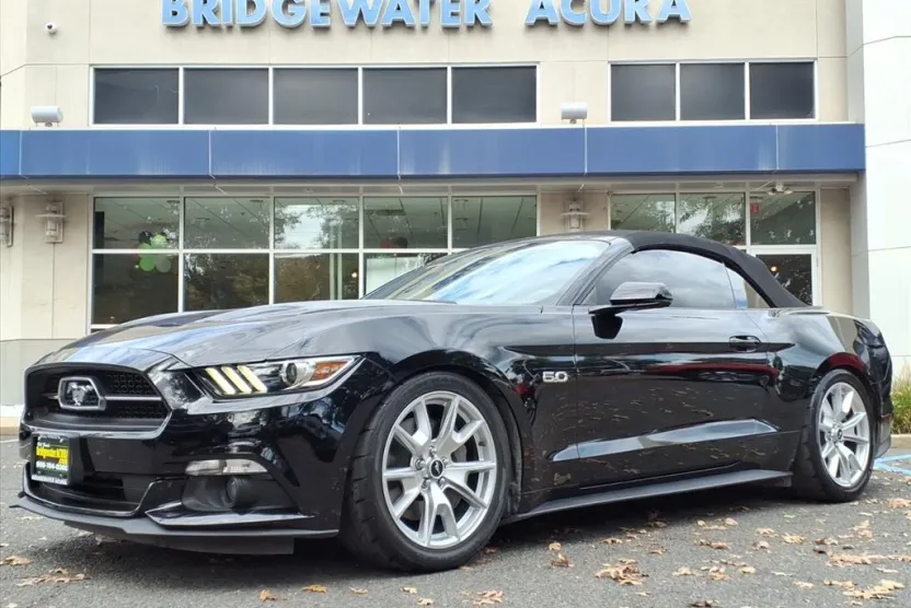 2015 Ford Mustang GT Premium photo 1