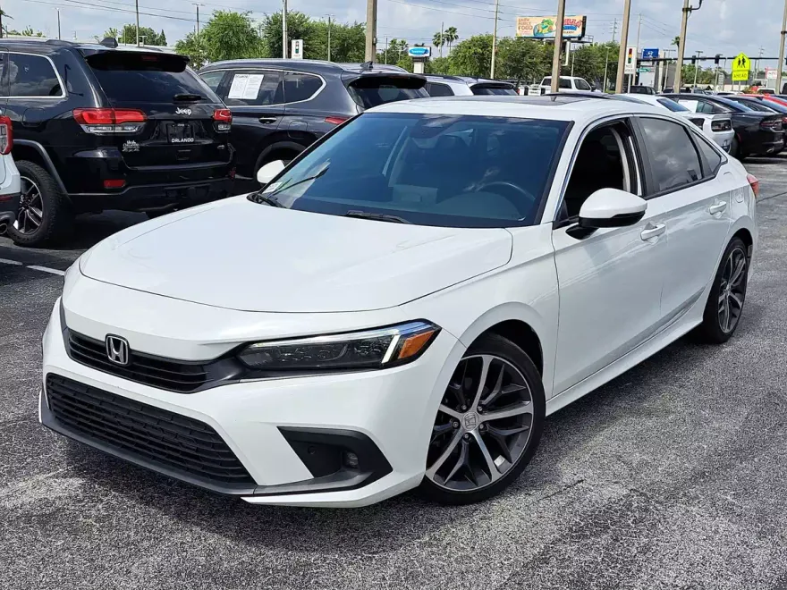 2023 Honda Civic Touring photo 1