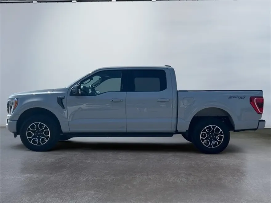 2023 Ford F-150 XLT photo 1