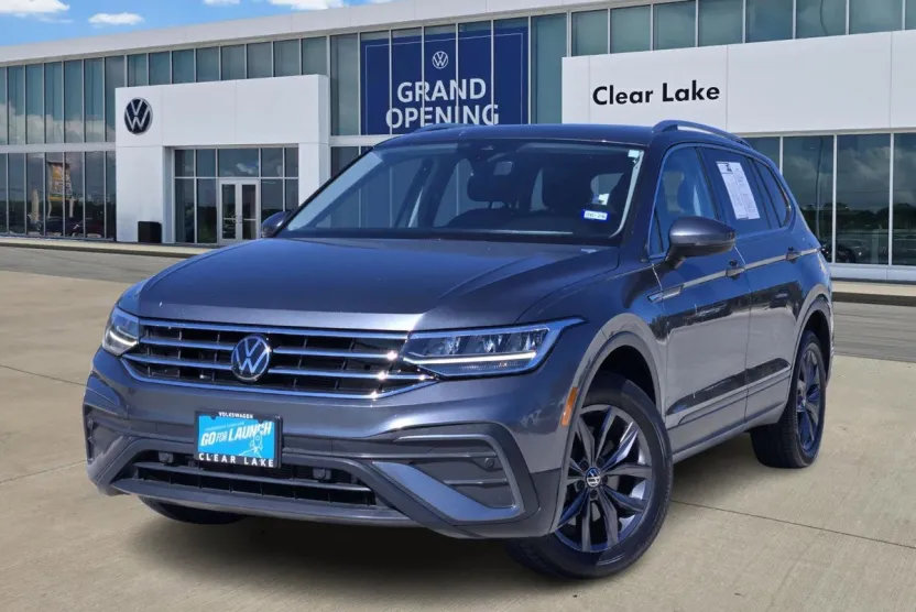 2022 Volkswagen Tiguan SE photo 1