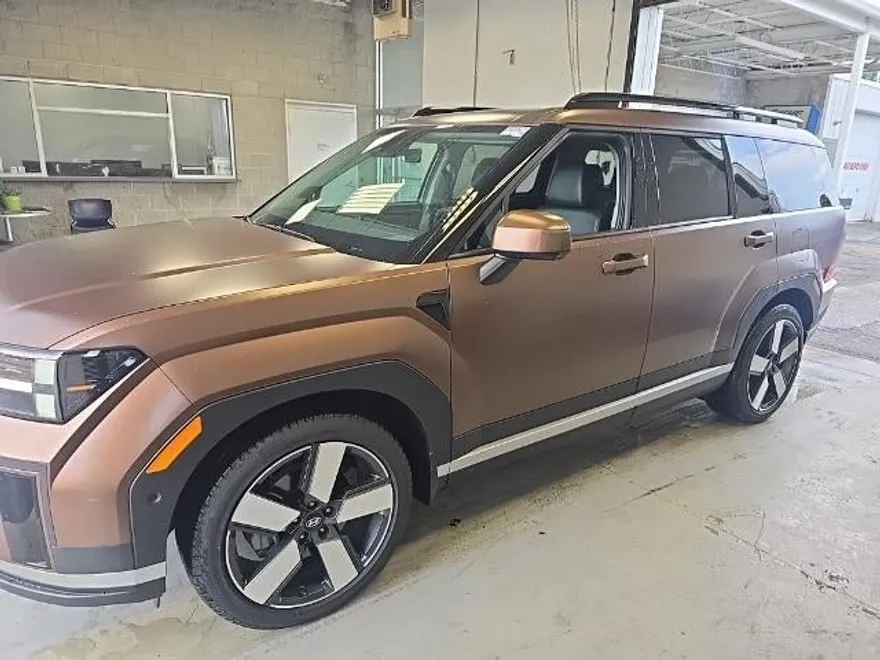 2024 Hyundai Santa Fe Limited photo 1
