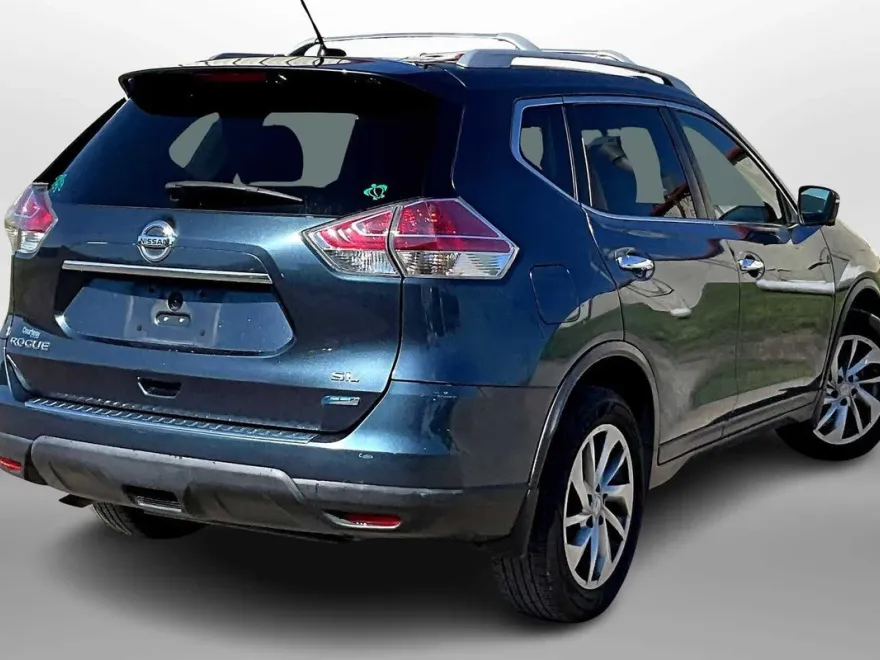 2014 Nissan Rogue SL photo 1