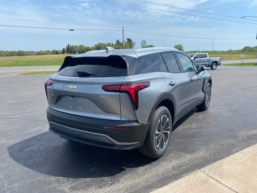2025 Chevrolet Blazer EV photo 1