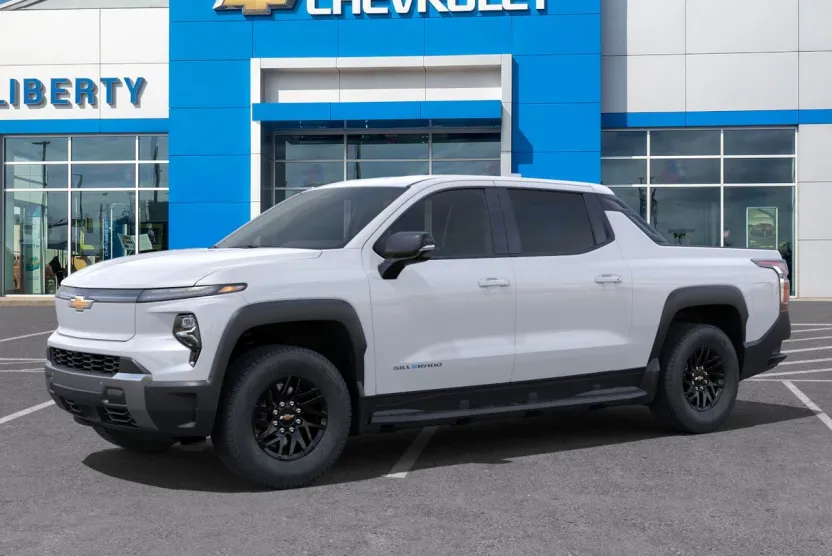 2025 Chevrolet Silverado EV LT photo 1
