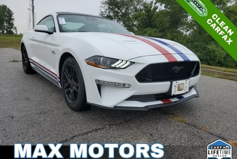 2021 Ford Mustang GT photo 1