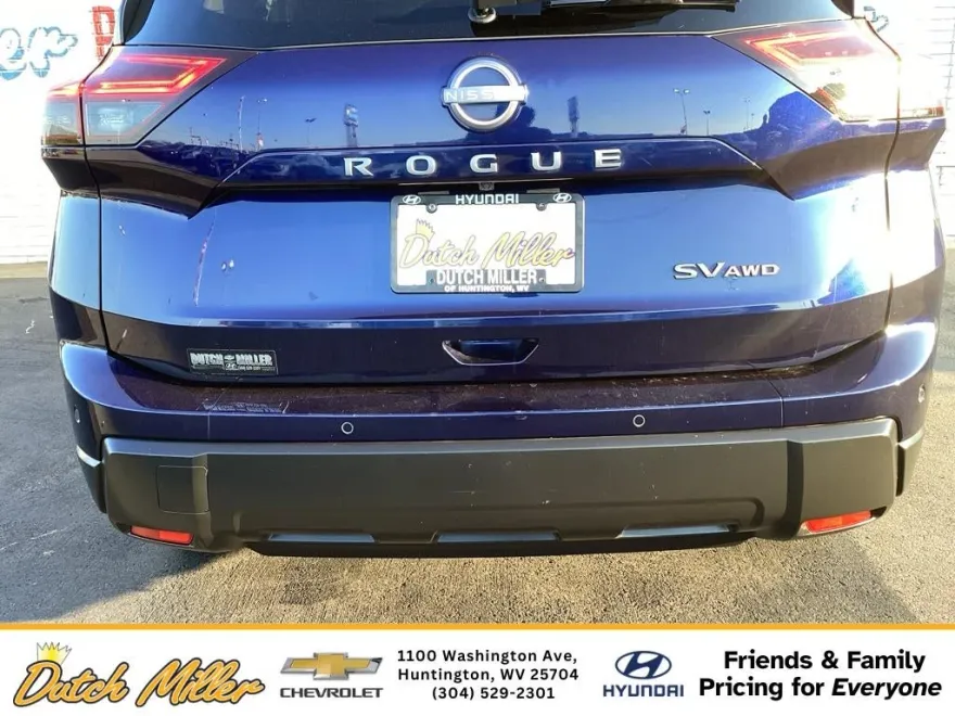 2024 Nissan Rogue SV photo 1