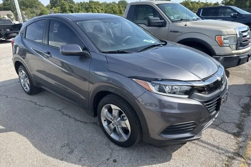 2019 Honda HR-V LX photo 1