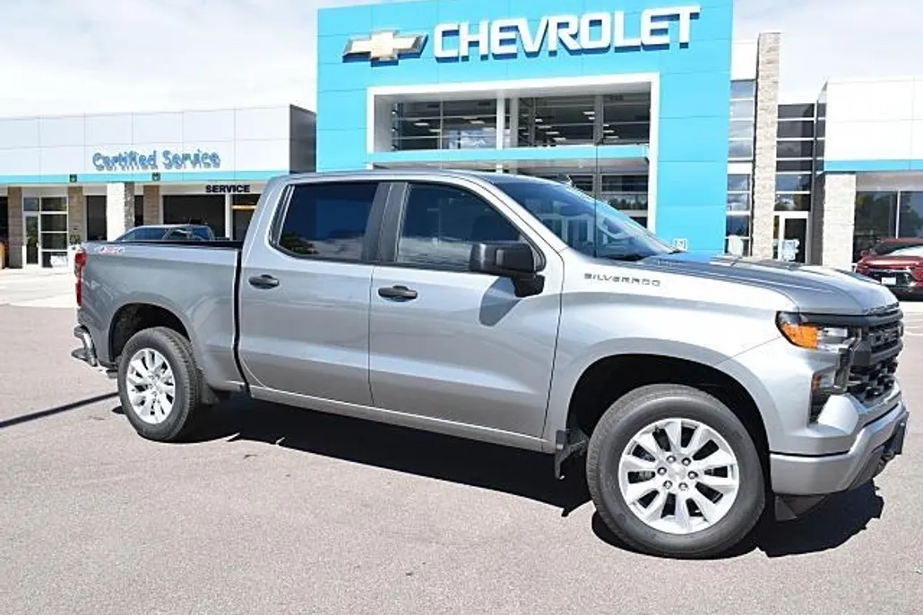 2026 Chevrolet Silverado 1500 Custom photo 1