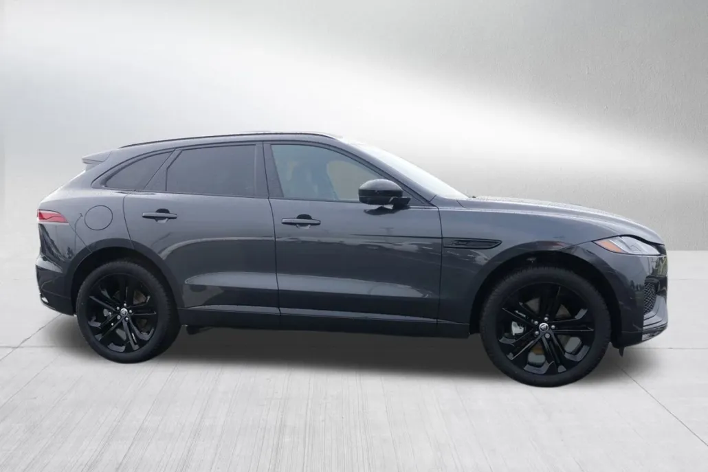 2025 Jaguar F-PACE P250 R-Dynamic S photo 1