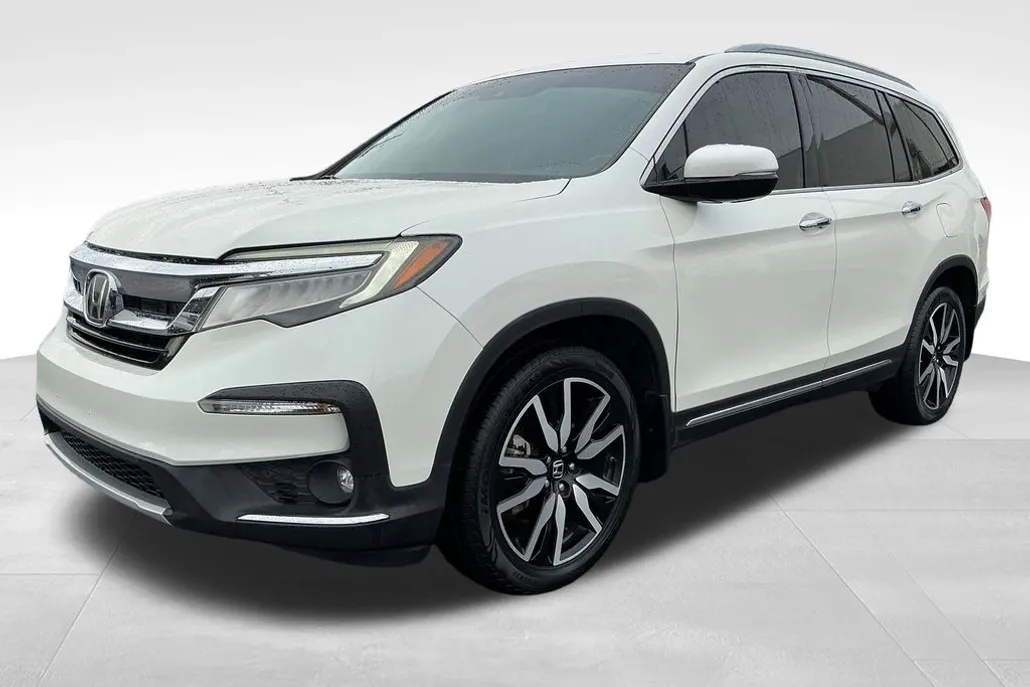 2019 Honda Pilot Touring photo 1
