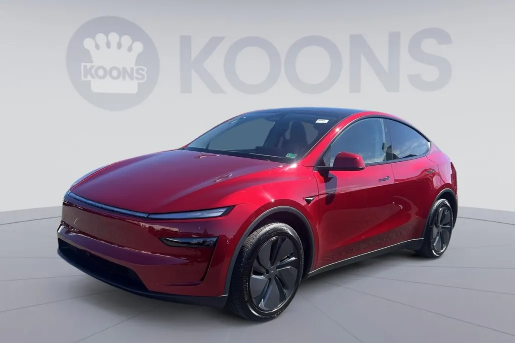 2026 Tesla Model Y photo 1