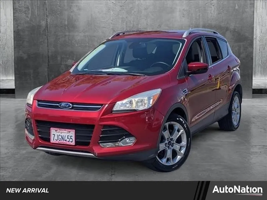 2014 Ford Escape Titanium photo 1