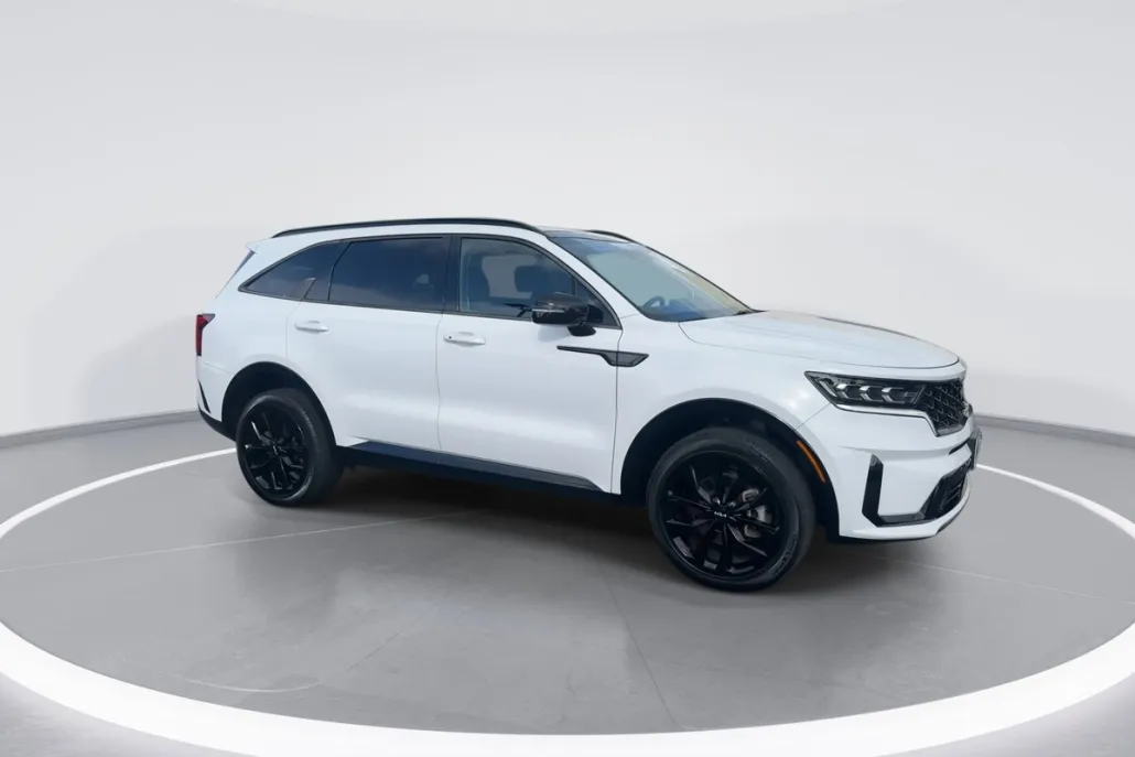 2022 Kia Sorento SX photo 1