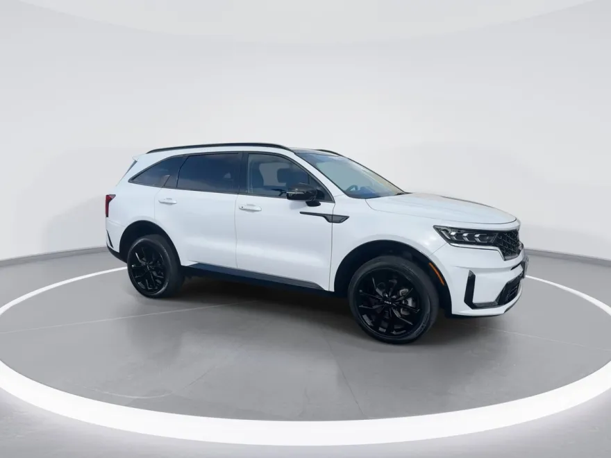 2022 Kia Sorento SX photo 1