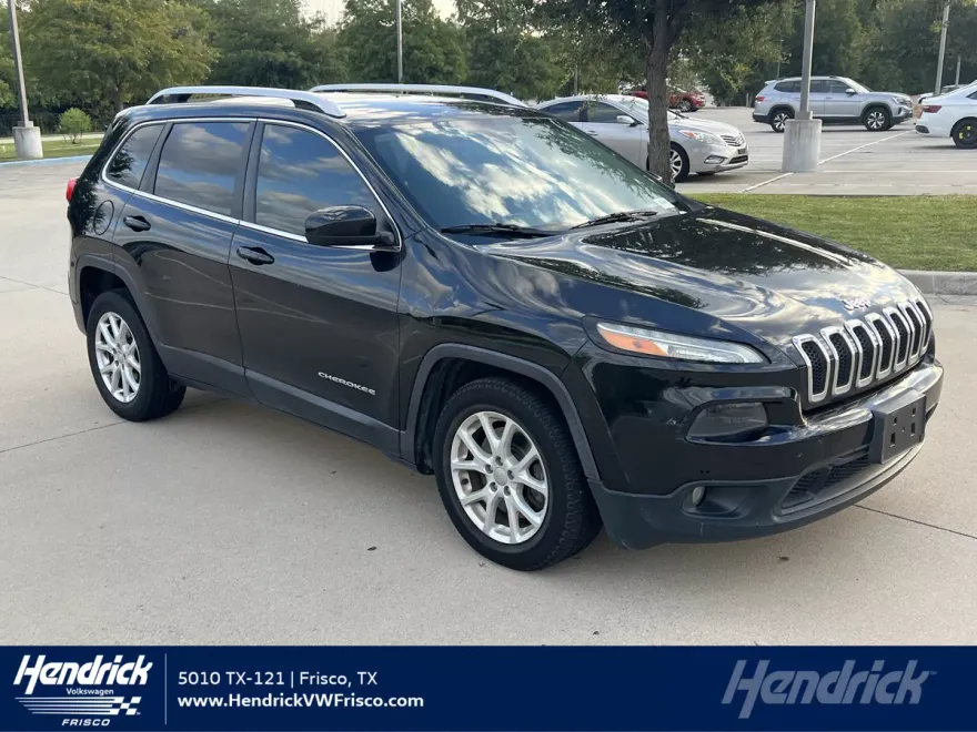 2016 Jeep Cherokee Latitude photo 1
